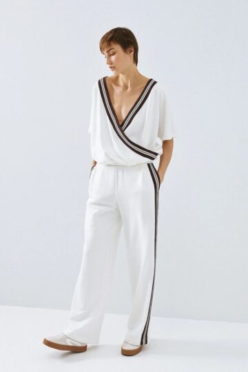 Παντελόνα φούτερ με ριγέ λεπτομέρειες 63-5045 EIGHT